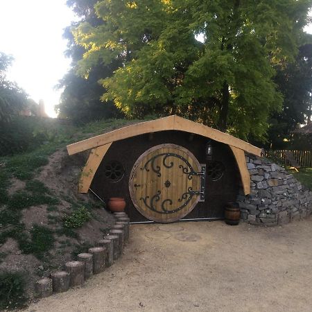 Hotel Domaine De Carnin Beloeil Zewnętrze zdjęcie
